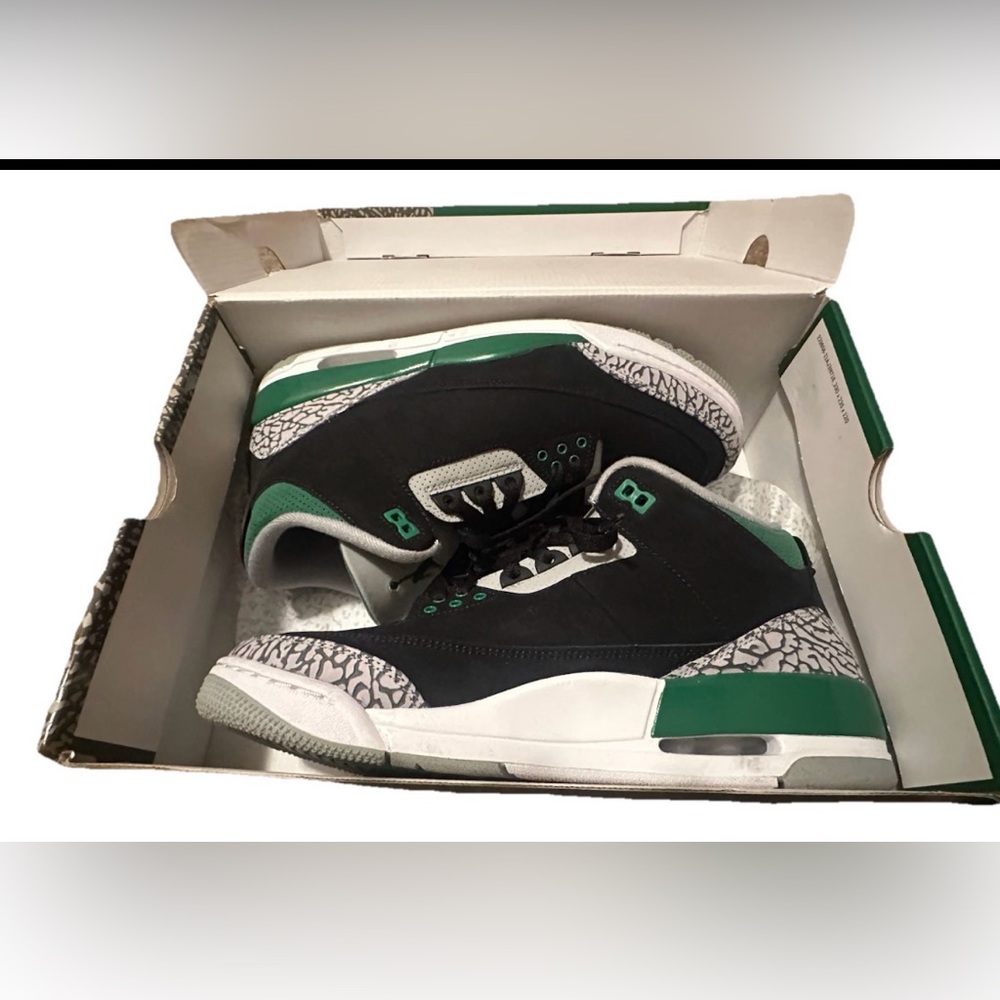 Jordan 3 Retro Mid Pine Green